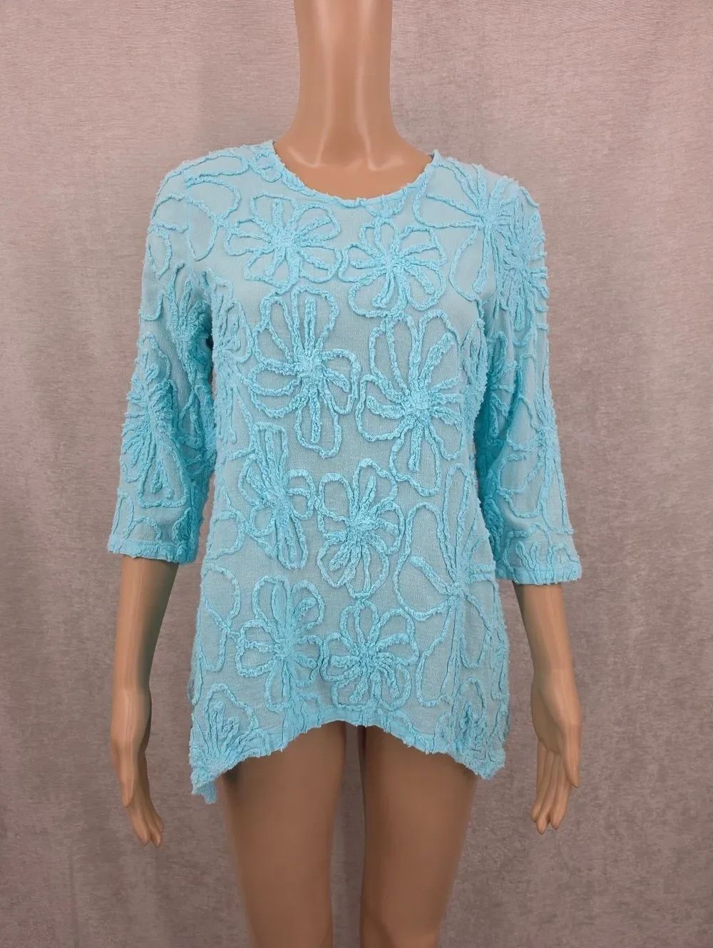 Lulu B Cotton Light Blue Floral Textured Soutache Embroidery Women's Top